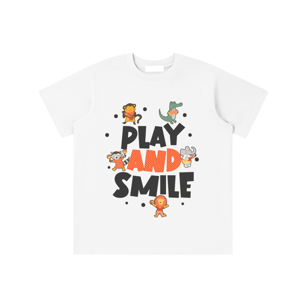 Play and smile Essential Kids' T-shirt