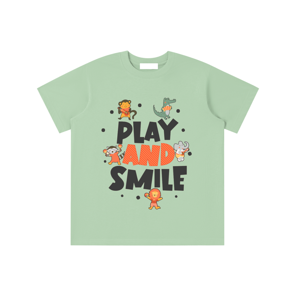 Play and smile Essential Kids' T-shirt